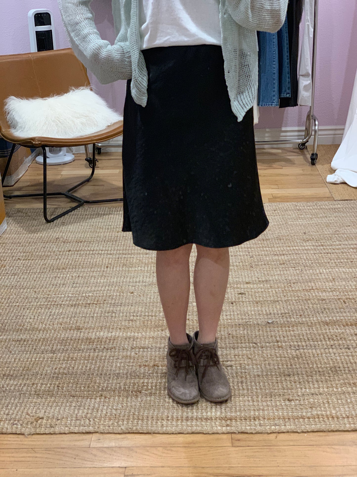 Knee-length acetate skirt