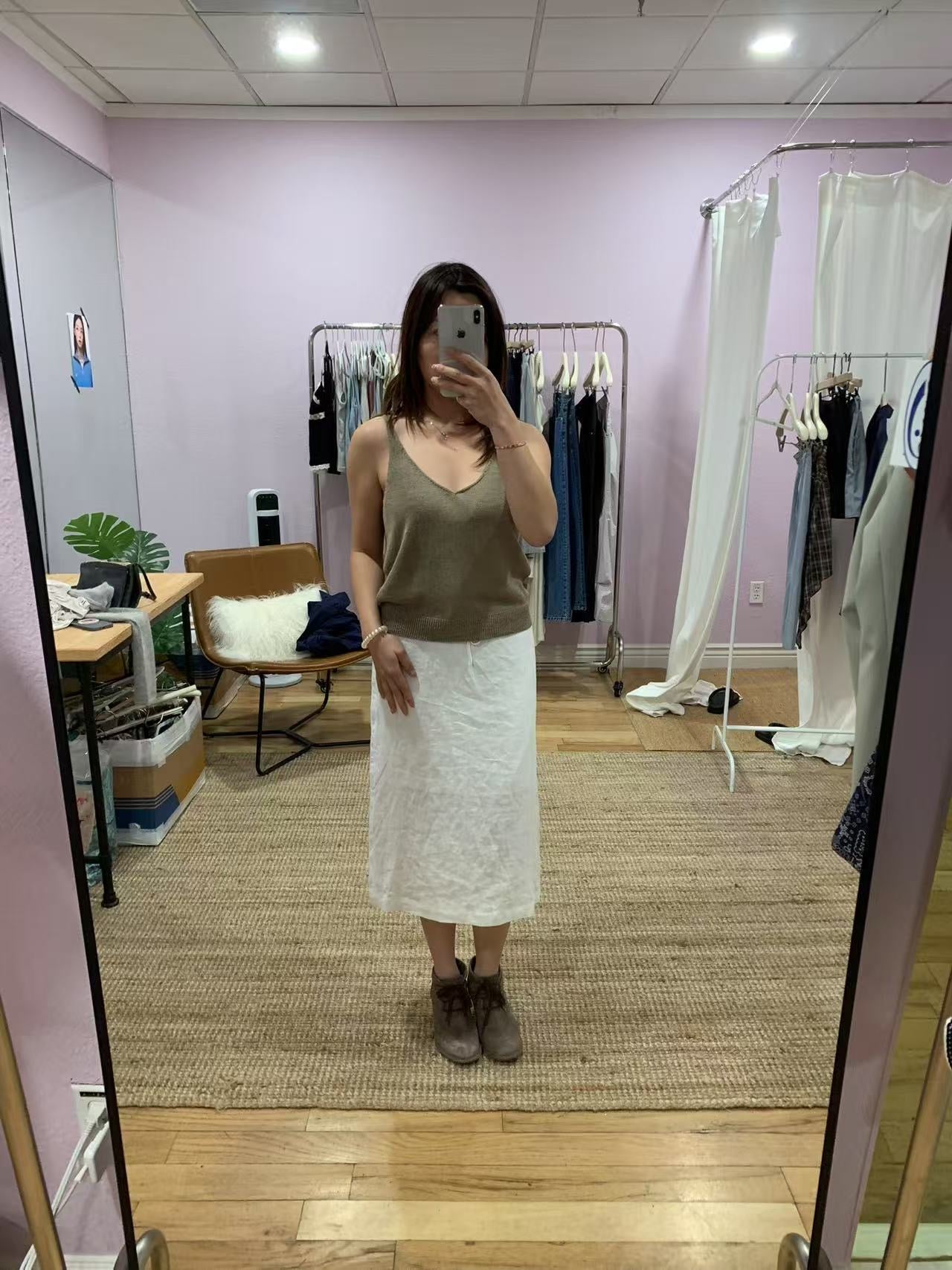 Knee-length cotton-linen skirt