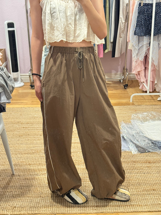 Windbreaker Jogger Pants